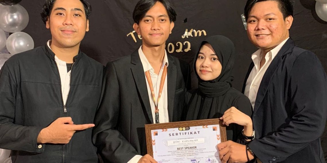 Konferensi Temu Admi 2022, UB Boyong Penghargaan Best Speaker